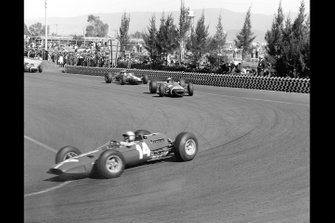 Pedro Rodriguez, Ferrari, Jo Siffert, Brabham, Jim Clark, Lotus, al GP del Messico del 1965
