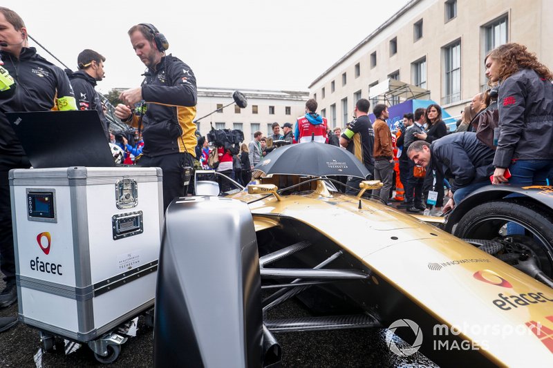 Andre Lotterer, DS TECHEETAH, DS E-Tense FE19, on the grid