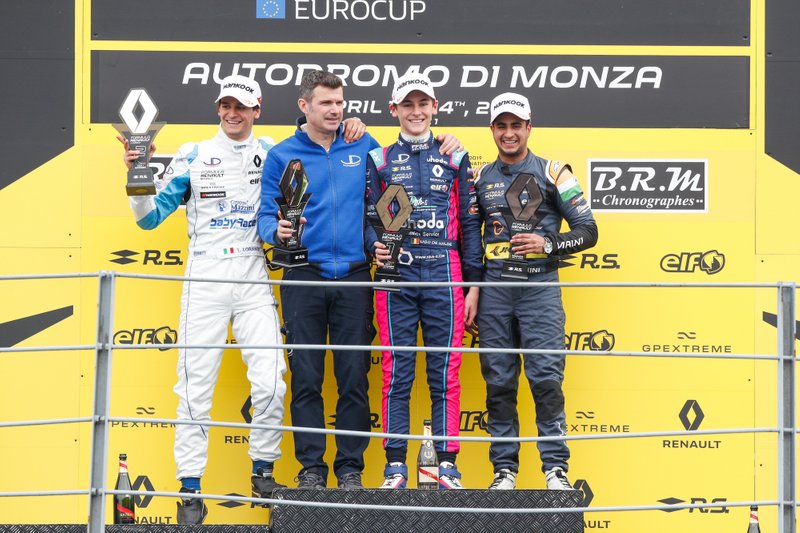 Podio: il vincitore della gara Ugo De Wilde, JD Motorsport, il secondo classificato Leonardo Lorandi, JD Motorsport, il terzo classificato Kush Maini, M2 Competition