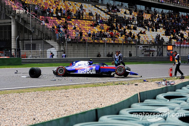 L'accident d'Alexander Albon, Toro Rosso STR14