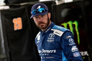 Martin Truex Jr., Joe Gibbs Racing, Toyota Camry Auto Owners Insurance