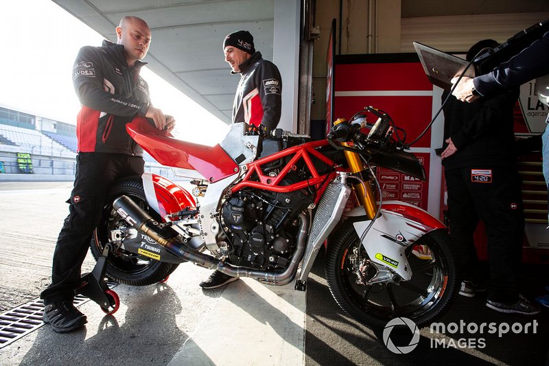 MV bike of Stefano Manzi, Forward Racing