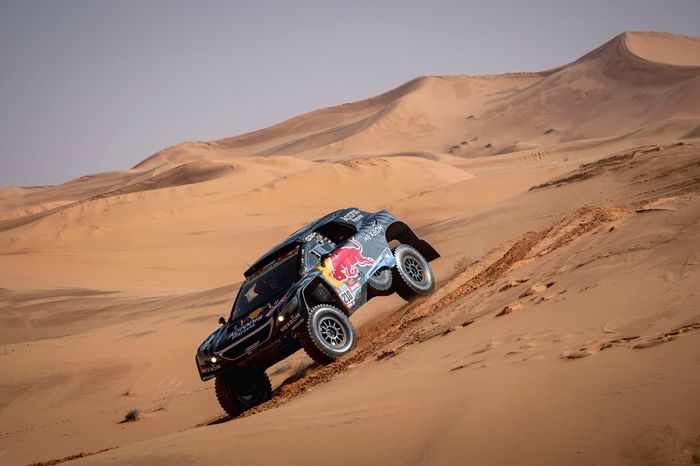 #210 Karman / Hexaom Peugeot: Cyril Despres, Taye Perry