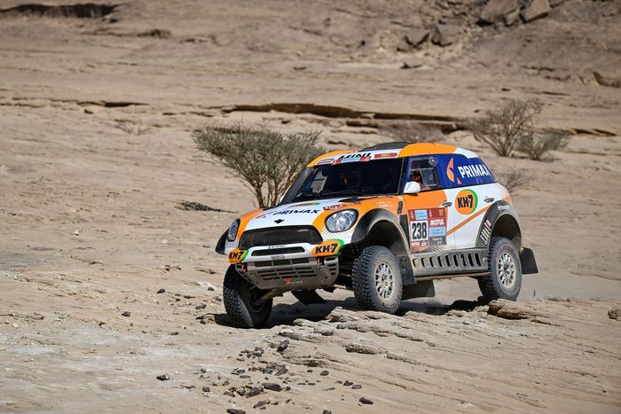 #238 X-Raid Mini John Cooper Works Rally Mini: Laia Sanz, Maurizio Gerini