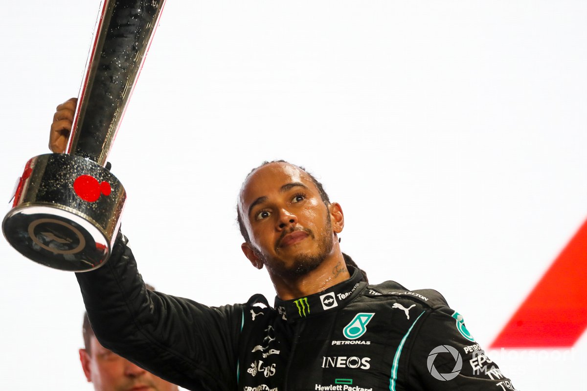 Podio: ganador Lewis Hamilton, Mercedes