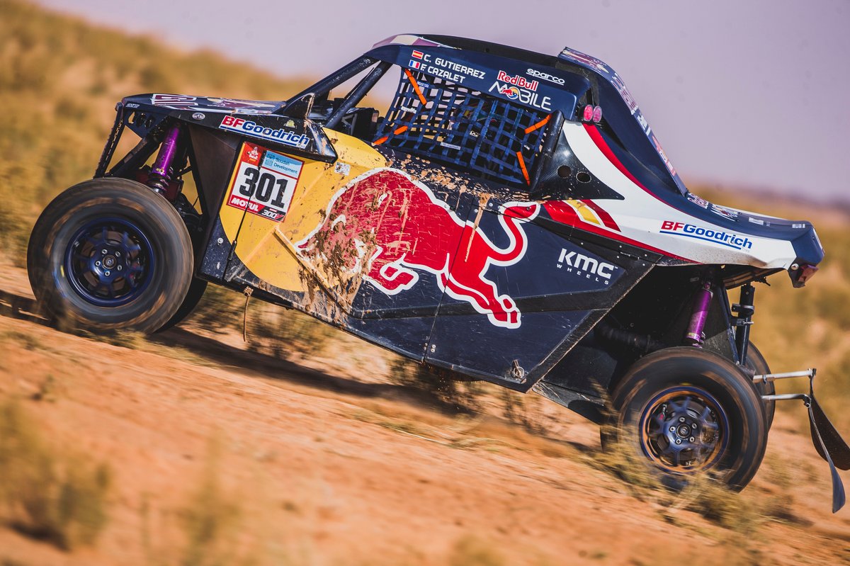 #301 Red Bull Off-Road Team USA: Cristina Gutierrez, Francois Cazalet