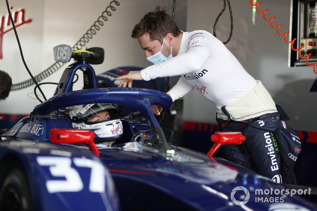 Robin Frijns, Envision Virgin Racing, Nick Cassidy, Envision Virgin Racing