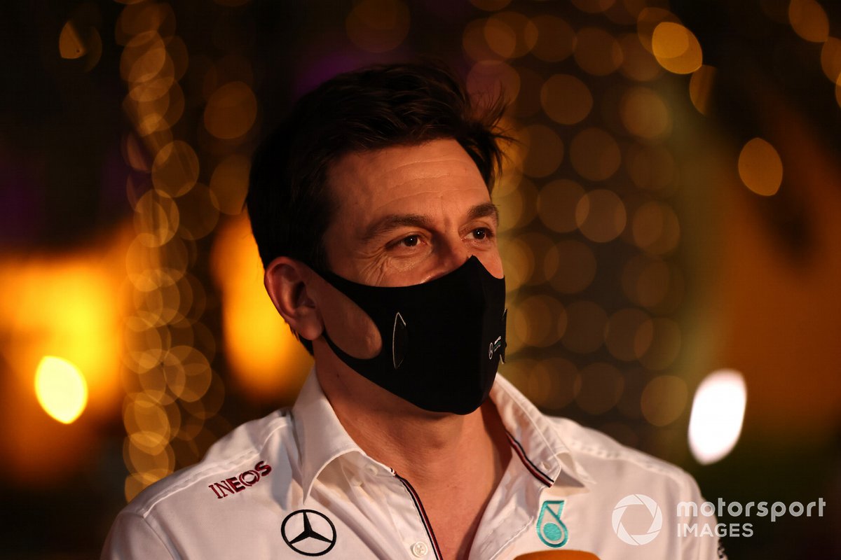 Toto Wolff, Executive Director (Business), Mercedes AMG parla ai media
