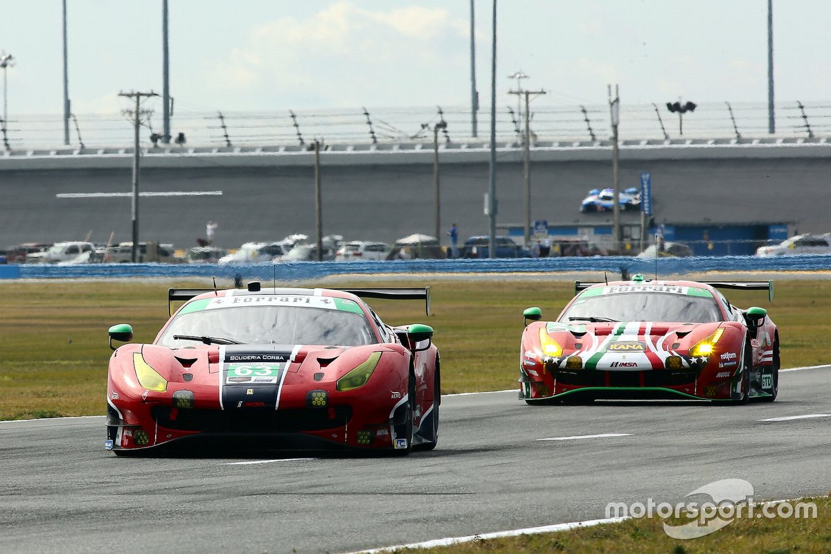 #63 Scuderia Corsa Ferrari 488 GT3, GTD: Ryan Briscoe, Marcos Gomes, Ed Jones, Bret Curtis, #21 Af Corse Ferrari 488 GT3, GTD: Nicklas Nielsen, Daniel Serra, Matteo Cressoni, Simon Mann