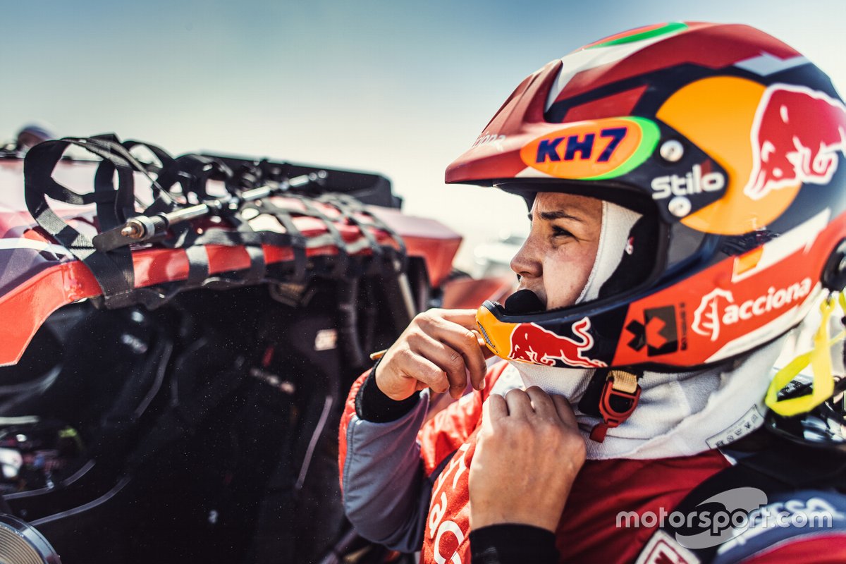 Laia Sainz, South Racing, en la Baja Dubai
