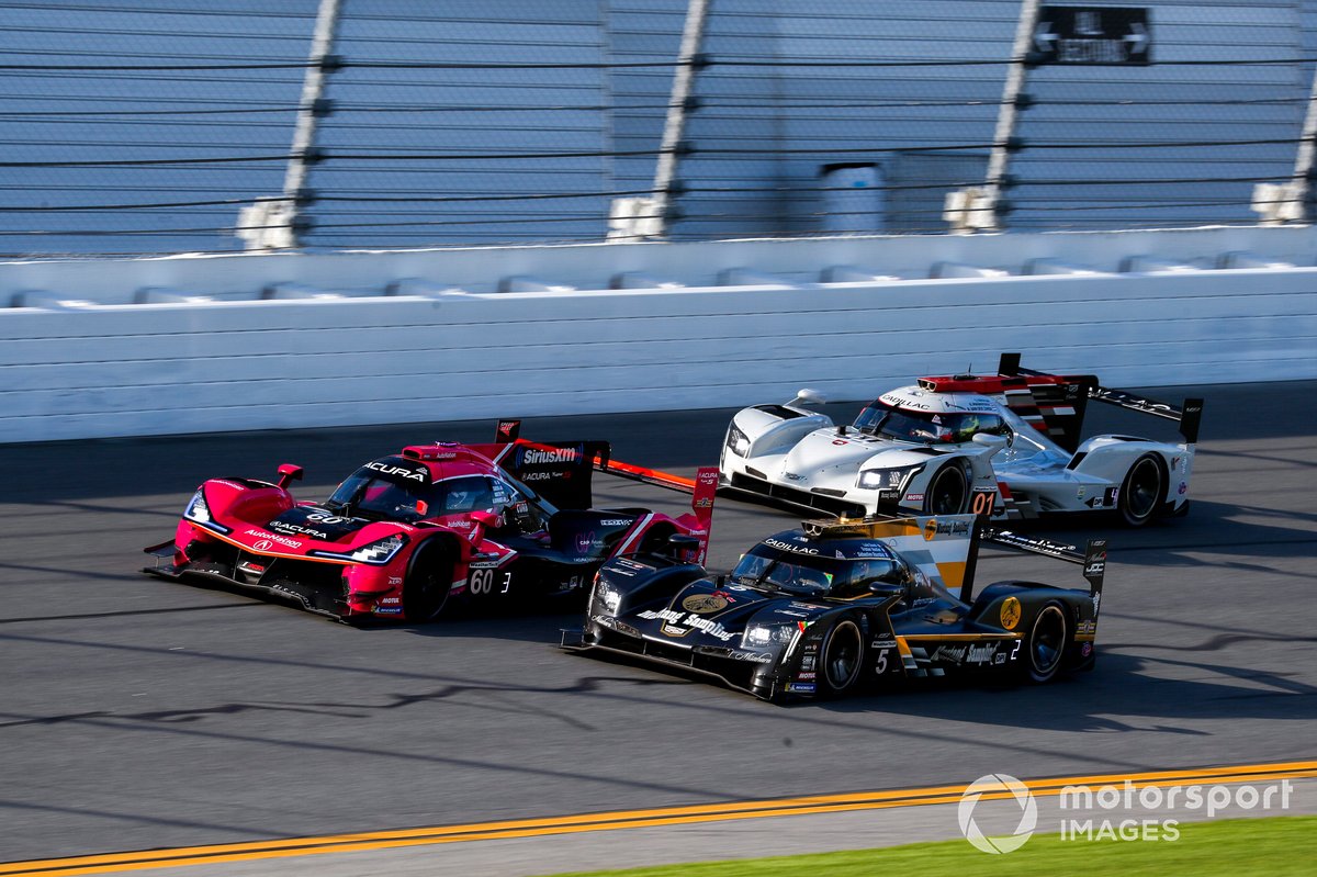 #5 JDC-Miller MotorSports Cadillac DPi, DPi: Tristan Vautier, Loic Duval, Sebastien Bourdais, #60: Meyer Shank Racing w/Curb-Agajanian Acura DPi, DPi: Olivier Pla, A.J. Allmendinger, Dane Cameron, Juan Pablo Montoya, #01: Cadillac Chip Ganassi Racing Cadillac DPi , DPi: Renger van der Zande, Scott Dixon, Kevin Magnussen