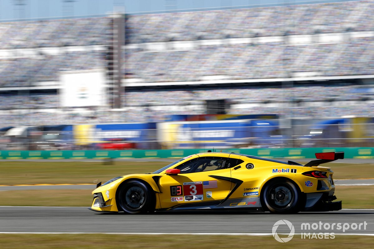 #3 Corvette Racing Corvette C8.R, GTLM: Nicky Catsburg, Jordan Taylor, Antonio Garcia