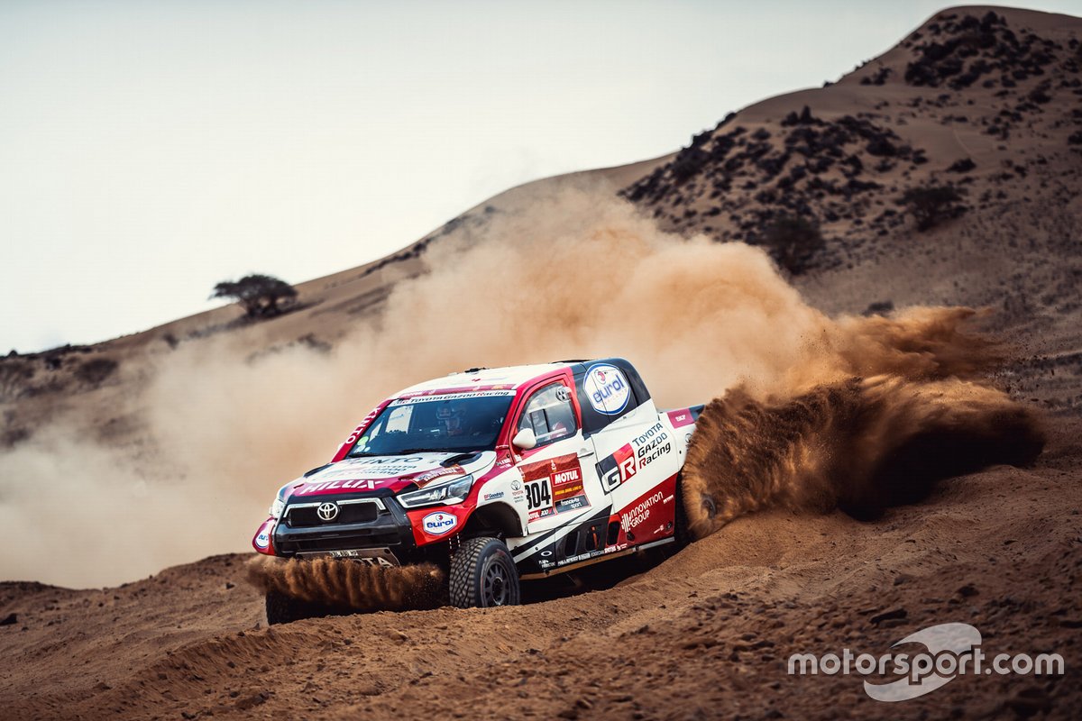 #304 Toyota Gazoo Racing: Giniel De Villiers, Alex Haro