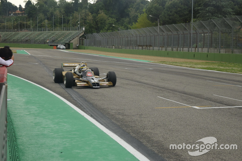Arrows A1