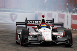 Race winner Sébastien Bourdais, Dale Coyne Racing Honda celebrates with donuts