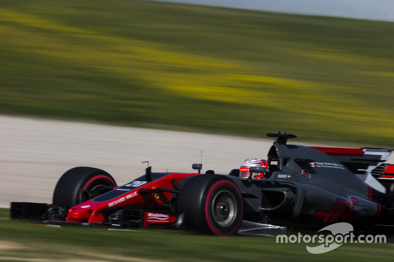 15º Kevin Magnussen, Haas F1 VF-17, 1m20.504s (ultrablandos)