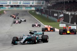 Valtteri Bottas, Mercedes AMG F1 W08, Daniel Ricciardo, Red Bull Racing RB13, Stoffel Vandoorne, McLaren MCL32, Sergio Perez, Sahara Force India F1 VJM10, Esteban Ocon, Sahara Force India F1 VJM10