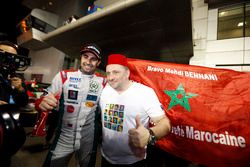 Le vainqueur Mehdi Bennani, Sébastien Loeb Racing, Citroën C-Elysée WTCC avec Yves Matton, Citroën Motorsport Director