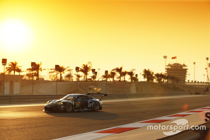 #77 Dempsey Proton Competition Porsche 911 RSR: Richard Lietz, Michael Christensen