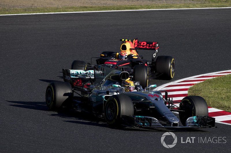 Lewis Hamilton, Mercedes AMG F1 W08, Max Verstappen, Red Bull Racing RB13