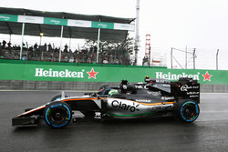 Nico Hulkenberg, Sahara Force India F1 VJM09, Jenson Button, McLaren MP4-31