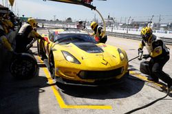 #3 Corvette Racing Chevrolet Corvette C7.R: Antonio Garcia, Jan Magnussen, Mike Rockenfeller, Pit st