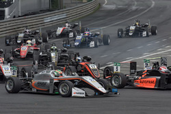 Start, action, Harrison Newey, Van Amersfoort Racing Dallara F317 - Mercedes-Benz
