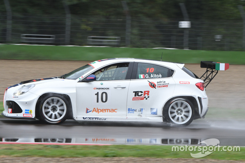 Giacomo Altoe, Alfa Romeo Giulietta TCR