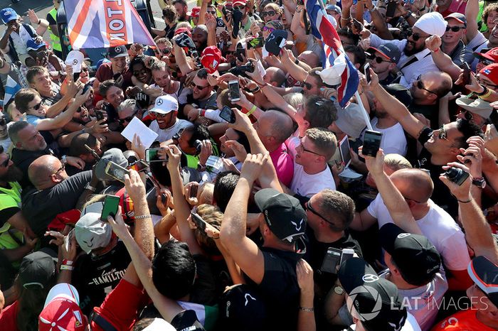 Ganador, Lewis Hamilton, Mercedes AMG F1 celebra