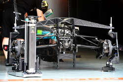 Передняя подвеска и шасси Mercedes-Benz F1 W08