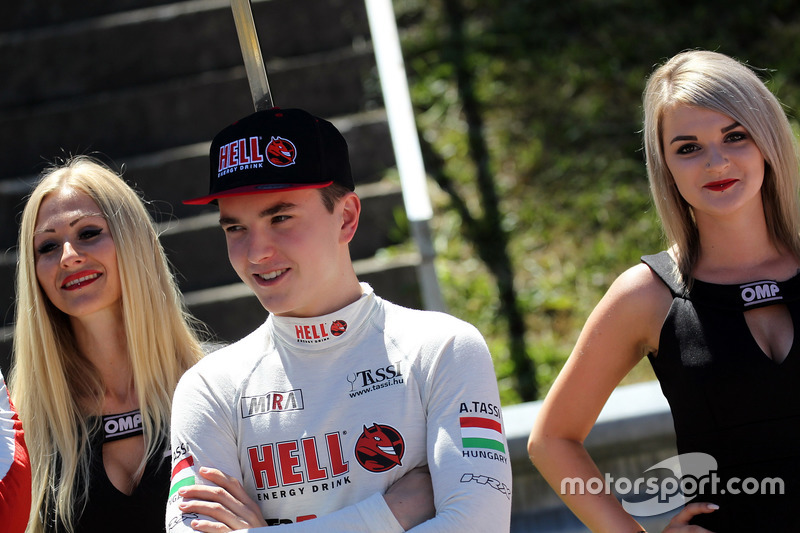 <img src="https://cdn-0.motorsport.com/static/img/cfp/0/0/0/100/100/s3/hungary-2.jpg" alt="" width="20" height="12" /> Аттила Таши, M1RA (TCR, вице-чемпион, 197 очков, две победы и пять подиумов)