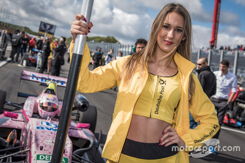 Grid girl