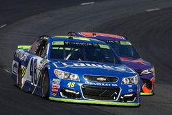 Jimmie Johnson, Hendrick Motorsports Chevrolet Denny Hamlin, Joe Gibbs Racing Toyota