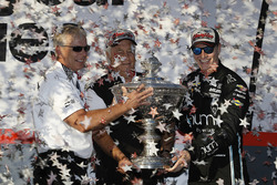 Campeón 2017, Josef Newgarden, Team Penske Chevrolet con Roger Penske