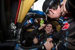 Les vainqueurs #10 Wayne Taylor Racing Cadillac DPi: Ricky Taylor, Jordan Taylor, Max Angelelli, Jeff Gordon