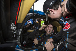Les vainqueurs #10 Wayne Taylor Racing Cadillac DPi: Ricky Taylor, Jordan Taylor, Max Angelelli, Jeff Gordon