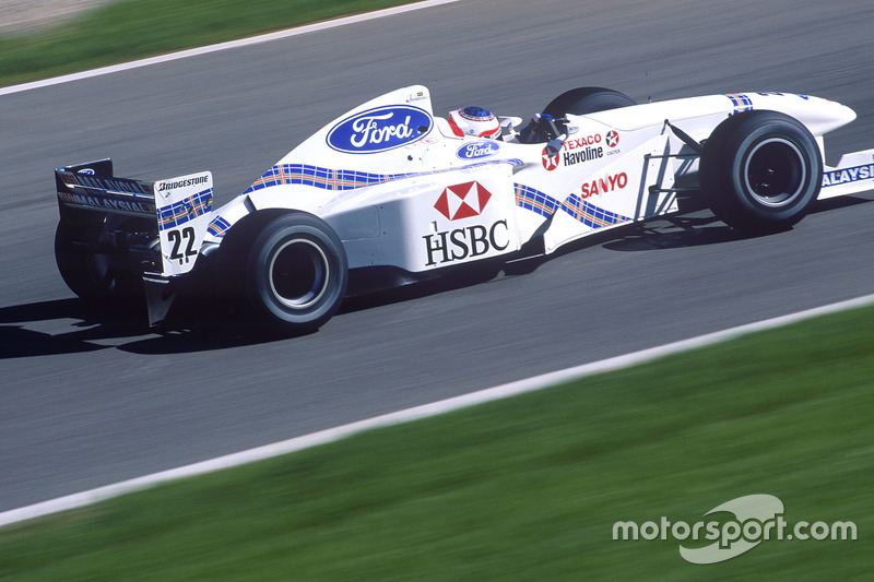 #22 : Rubens Barrichello, Stewart SF-1