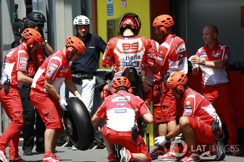 Jorge Lorenzo, Ducati Team