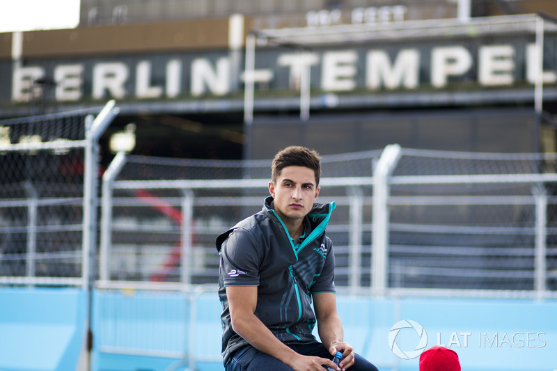 № 20. <img src="https://cdn-4.motorsport.com/static/img/cfp/0/0/0/100/154/s3/new_zealand-2.jpg" alt="" width="20" height="12"/> Митч Эванс, Panasonic Jaguar Racing