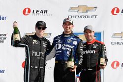 Podium: 1. Graham Rahal, Rahal Letterman Lanigan Racing, Honda; 2. Josef Newgarden, Team Penske, Che