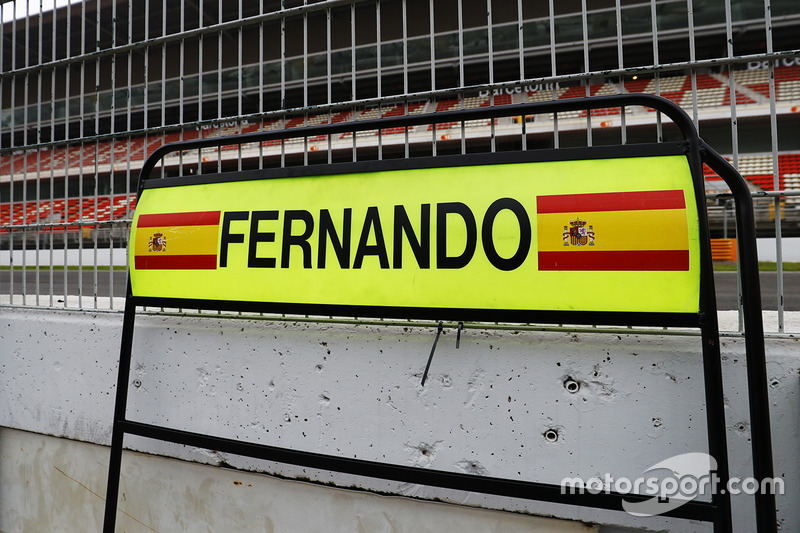 Pit board para Fernando Alonso, McLaren