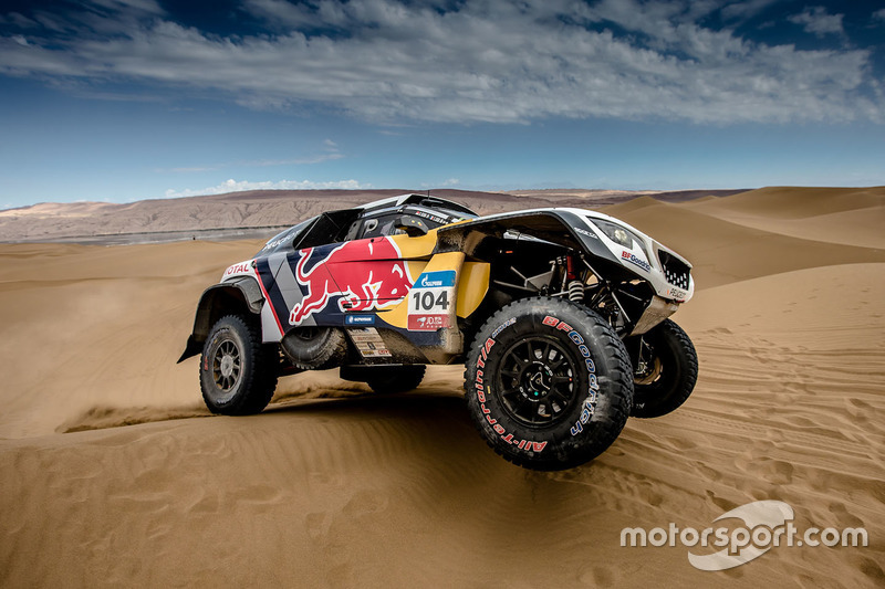 #104 Peugeot Sport Peugeot 3008 DKR: Sébastien Loeb, Daniel Elena