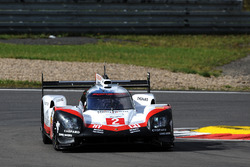 #2 Porsche Team Porsche 919 Hybrid: Timo Bernhard, Earl Bamber, Brendon Hartley