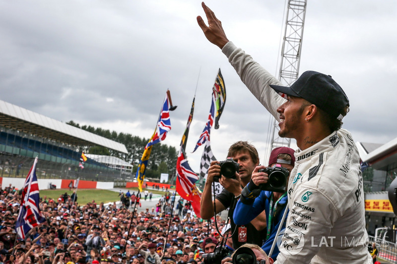 Льюис Хэмилтон, Mercedes AMG F1