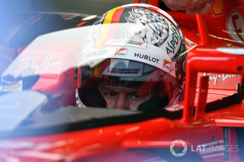 Sebastian Vettel, Ferrari SF70H, mit Cockpitschutz Shield