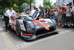 #7 Toyota Gazoo Racing Toyota TS050 Hybrid: Mike Conway, Kamui Kobayashi, Stéphane Sarrazin