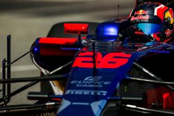 Даниил Квят, Scuderia Toro Rosso STR12