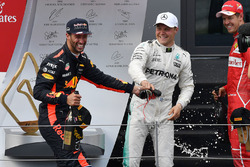 Podium: race winner Valtteri Bottas, Mercedes AMG F1, second place Sebastian Vettel, Ferrari, third place Daniel Ricciardo, Red Bull Racing
