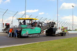 Gateway repaving
