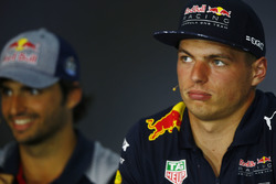 Макс Ферстаппен, Red Bull Racing, и Карлос Сайнс-мл., Scuderia Toro Rosso
